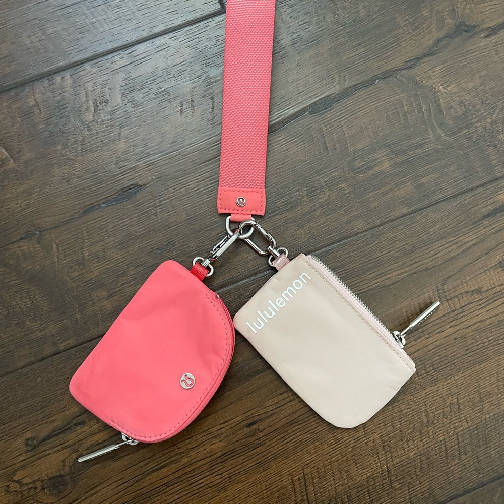 Lululemon dual pouch wristlet